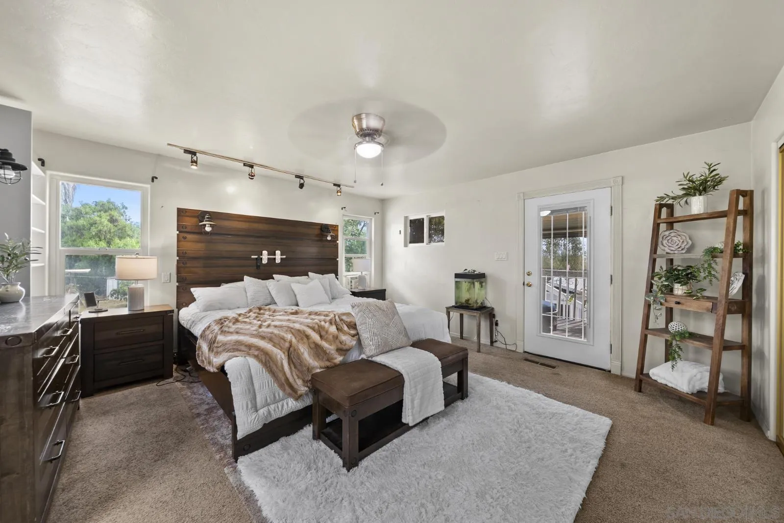 https://cdn.realtyfeed.com/cdn/127/260020950/4751a0118ee6bdc2fc68d94b0f11f14c.webp