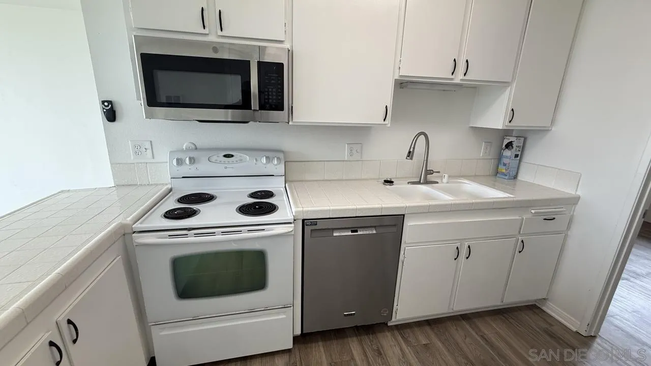 https://cdn.realtyfeed.com/cdn/127/260020952/c63ece4ddf0fbcea257ede6acb52cc2d.webp