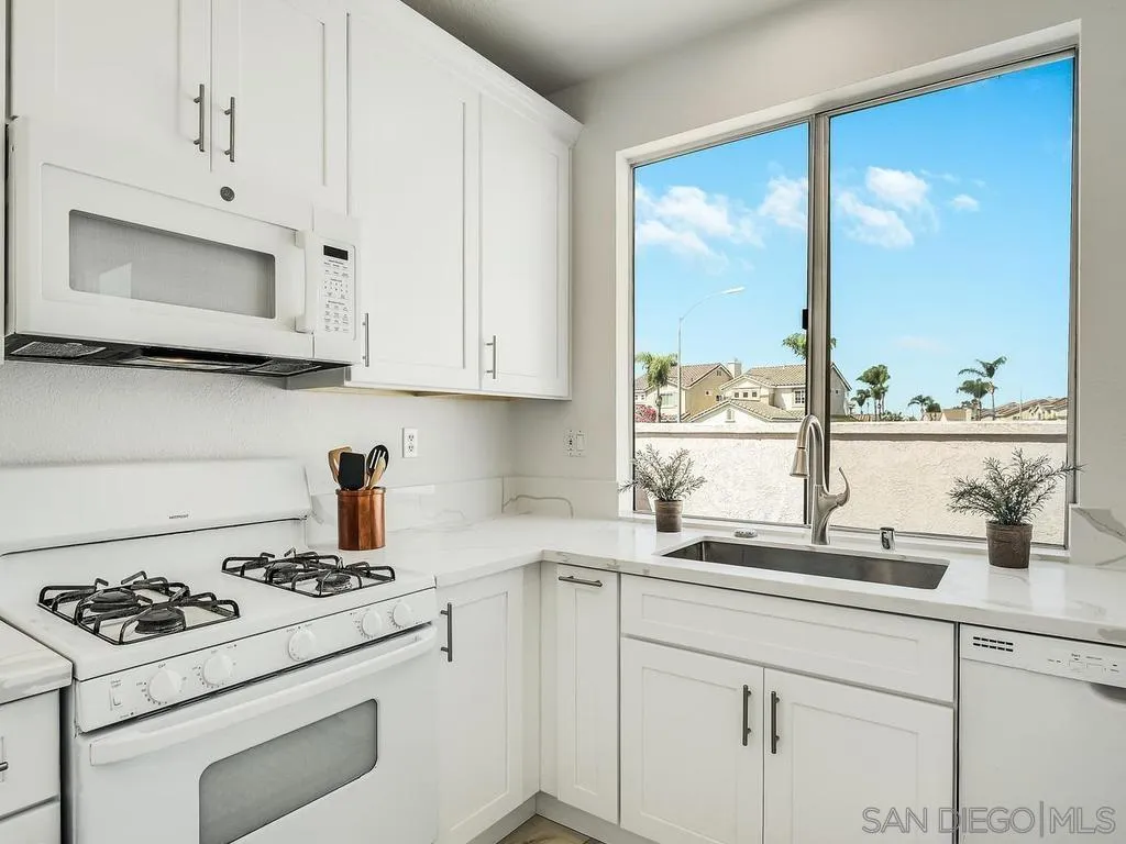 https://cdn.realtyfeed.com/cdn/127/260020953/6b5d69e9ea1d4ca31af4ce72a8e3baa8.webp