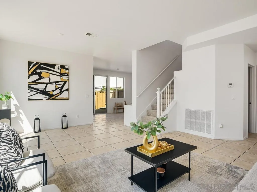 https://cdn.realtyfeed.com/cdn/127/260020953/7121d80ba0cd61e992f1d5b0a1210cdf.webp