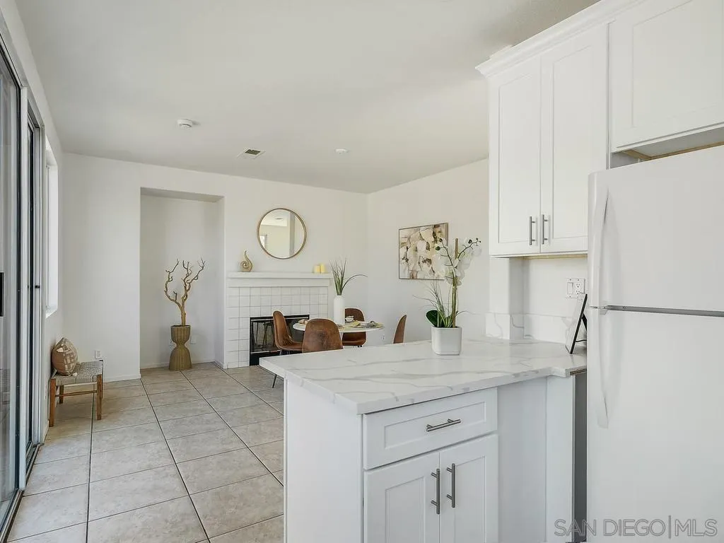 https://cdn.realtyfeed.com/cdn/127/260020953/c7cc35ae085d6107254f17572eda2d03.webp