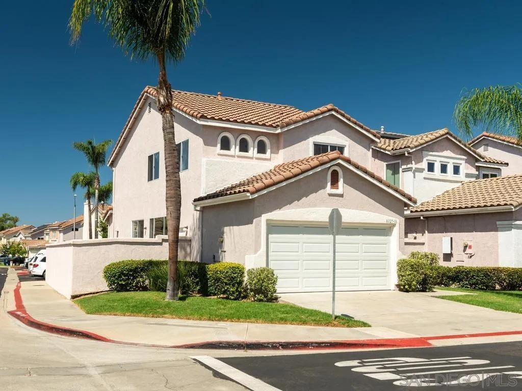 https://cdn.realtyfeed.com/cdn/127/260020953/f594ce641cf2e772ee04abfe7fc0028d.webp