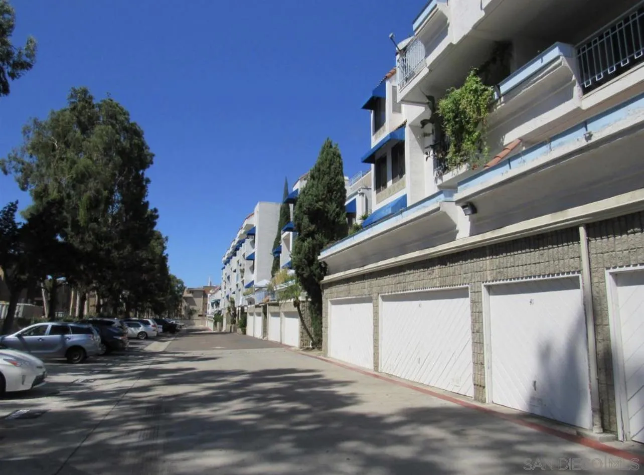 https://cdn.realtyfeed.com/cdn/127/260020954/2d562504032dc7a73a18de39bf65c44f.webp