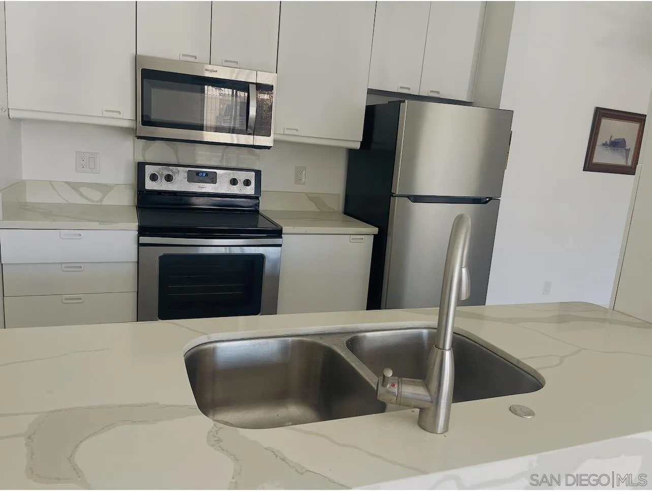https://cdn.realtyfeed.com/cdn/127/260020954/4482b3ccb0cb0295701cbabefacdb19b.webp