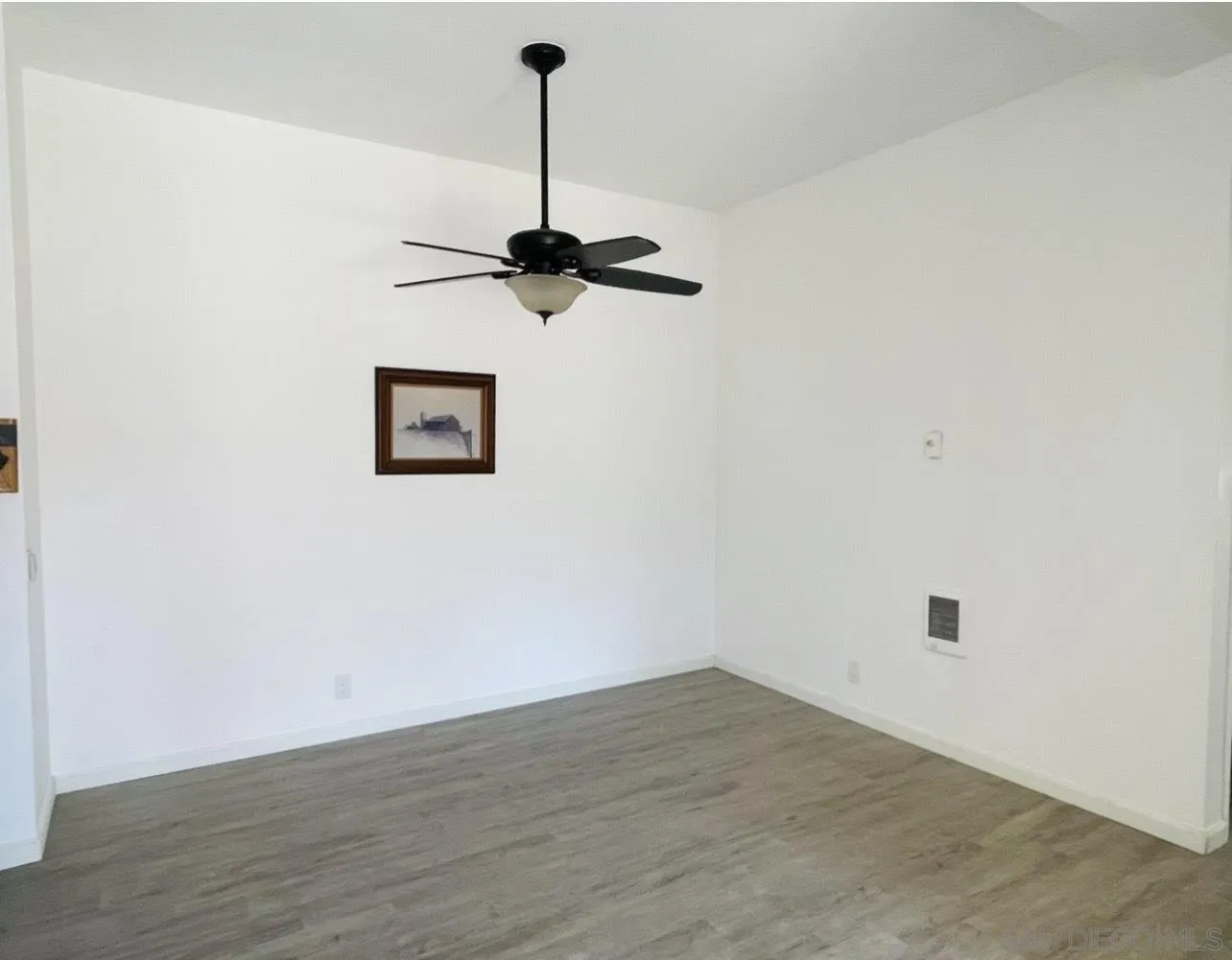 https://cdn.realtyfeed.com/cdn/127/260020954/cf9a529ab179e3e8f78e294f9c18cd8e.webp
