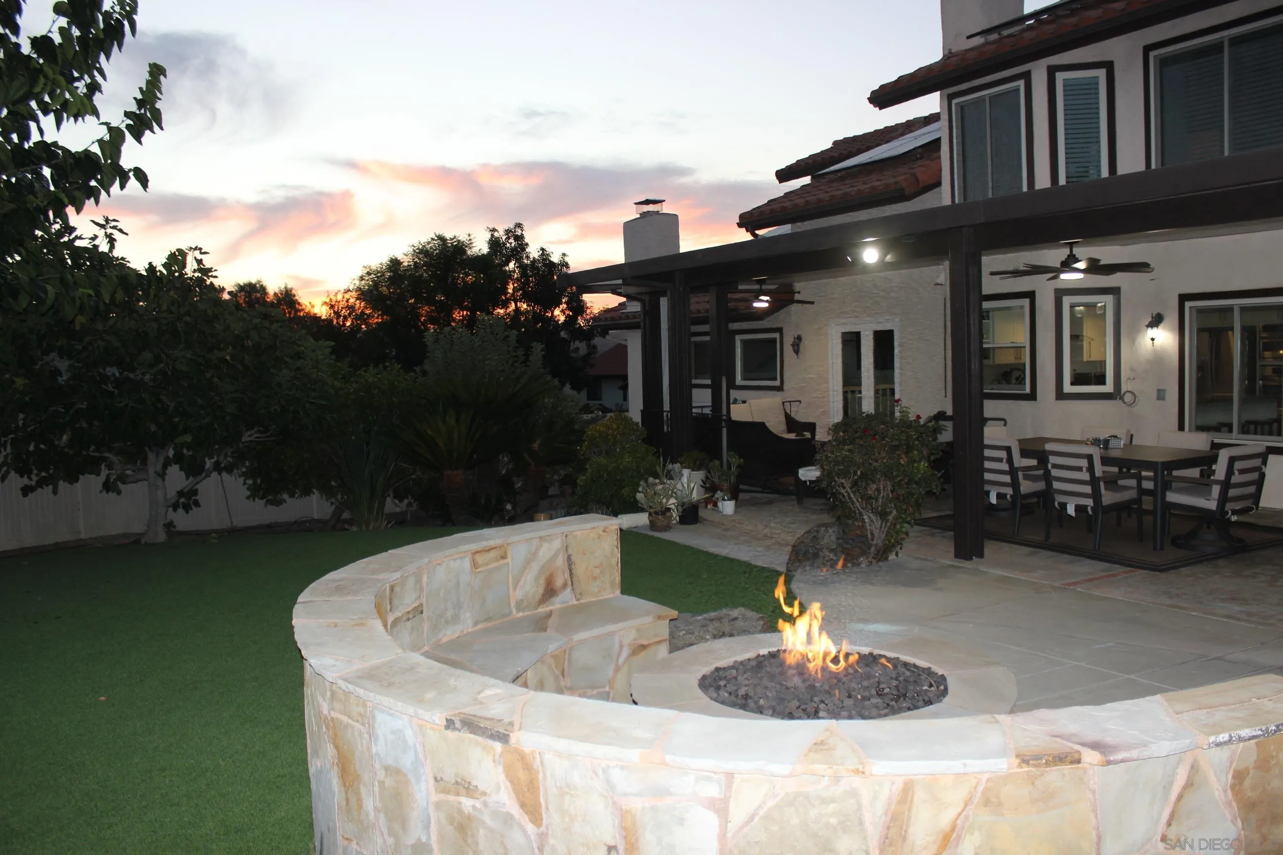 https://cdn.realtyfeed.com/cdn/127/260020956/5cd0f300f366e44030eb2449e4307782.webp