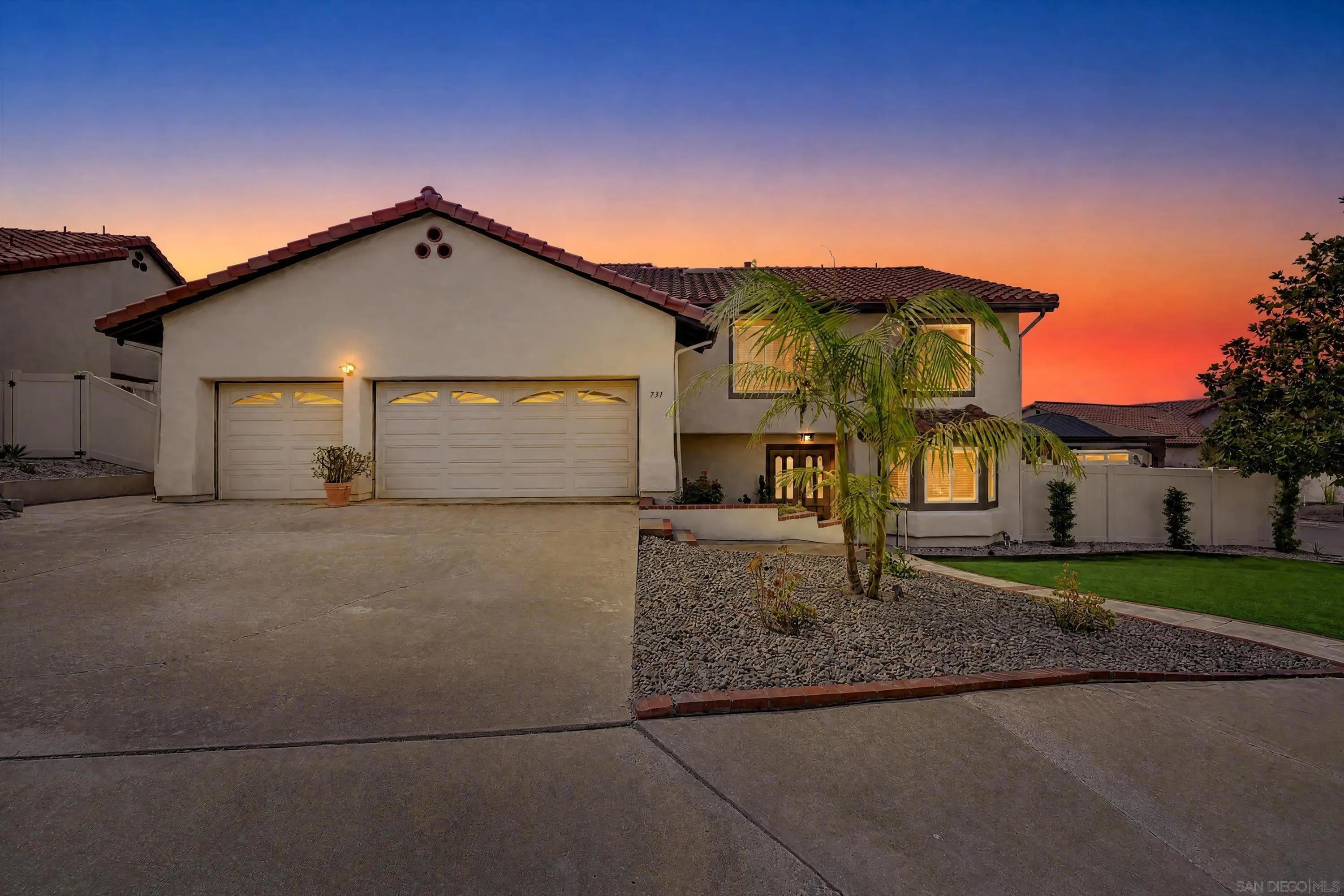 Escondido, CA 92025