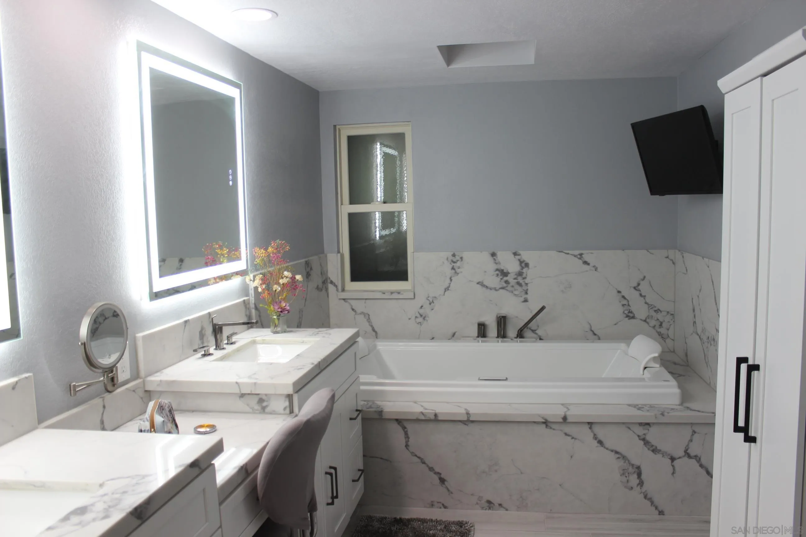 https://cdn.realtyfeed.com/cdn/127/260020956/91f03b355d5fc2b53e70bfa4c7437636.webp