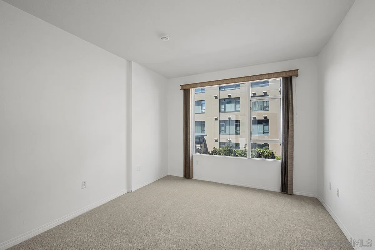 https://cdn.realtyfeed.com/cdn/127/260020959/186cd508bca5fd962dd41bd16c29c7b4.webp