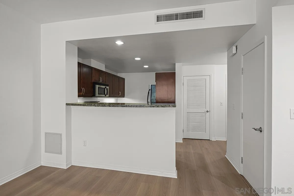https://cdn.realtyfeed.com/cdn/127/260020959/74408538975f8ae802b23b4874cec4af.webp