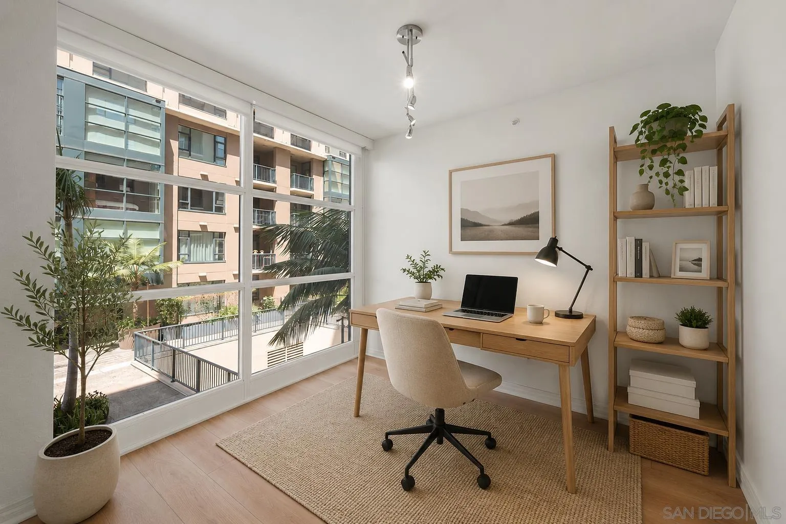 https://cdn.realtyfeed.com/cdn/127/260020959/82a542d0c79adb107ec996767da0b289.webp