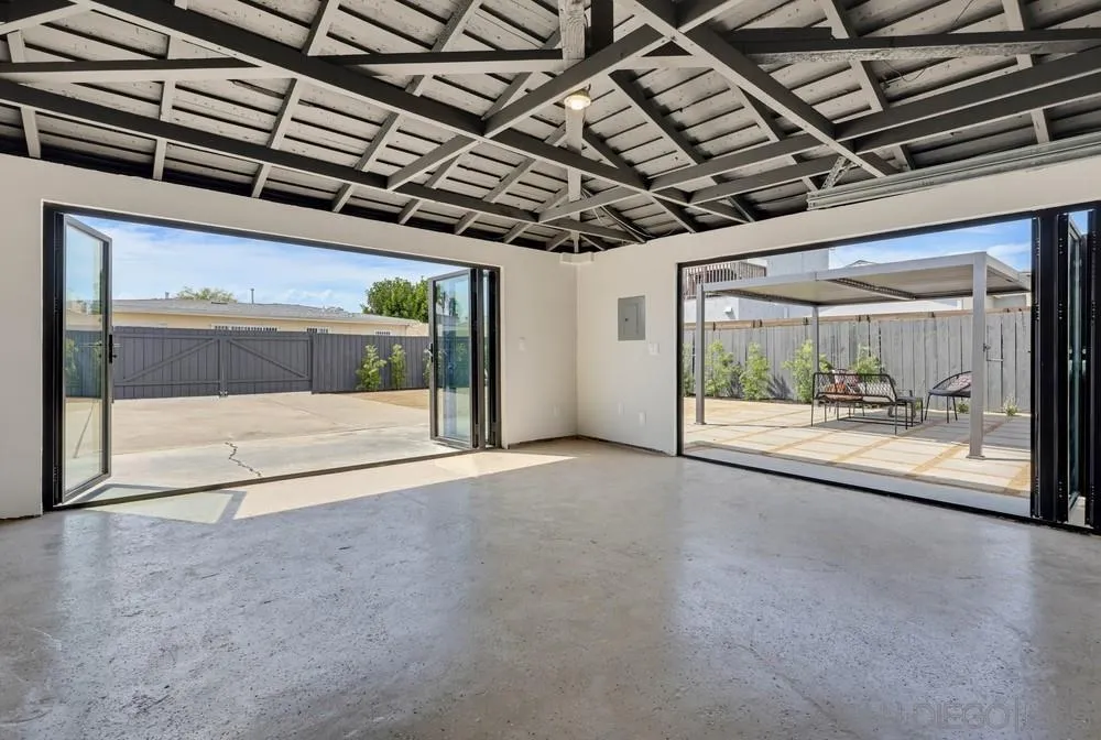 https://cdn.realtyfeed.com/cdn/127/260020961/2c7e6b568f969034e830ff8f6ea0b643.webp