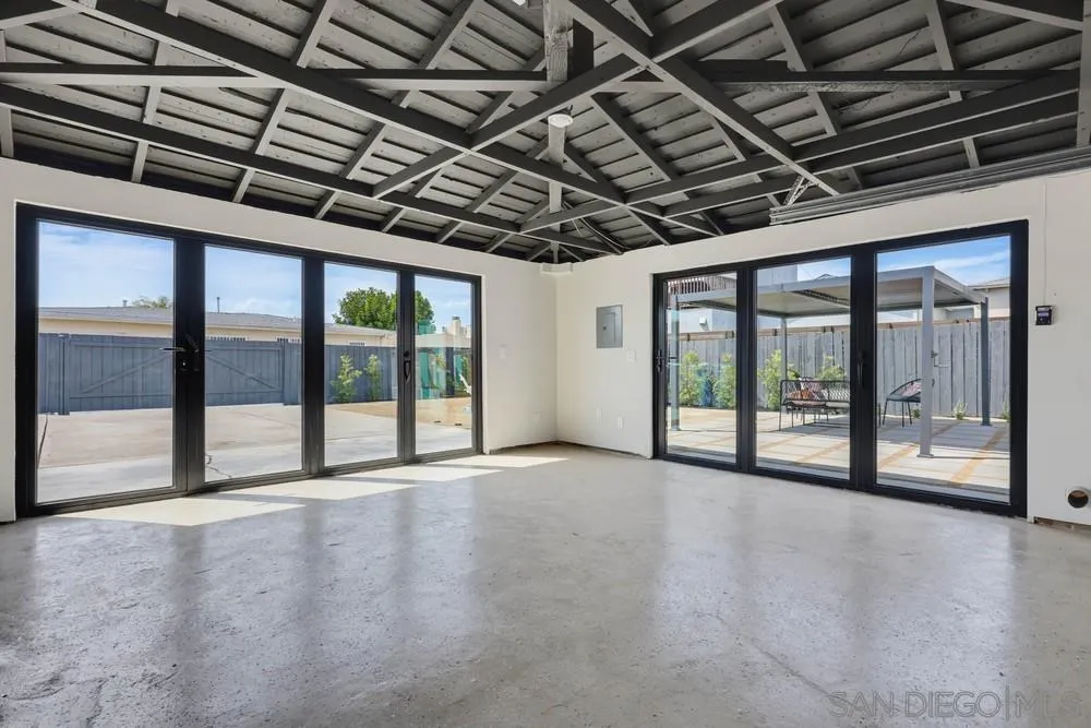 https://cdn.realtyfeed.com/cdn/127/260020961/34c65734279e2c629d69fb9291081160.webp