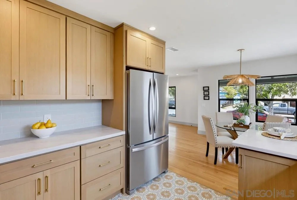 https://cdn.realtyfeed.com/cdn/127/260020961/3dca1a822c92ea1e79c2bf9fbb4e72a4.webp