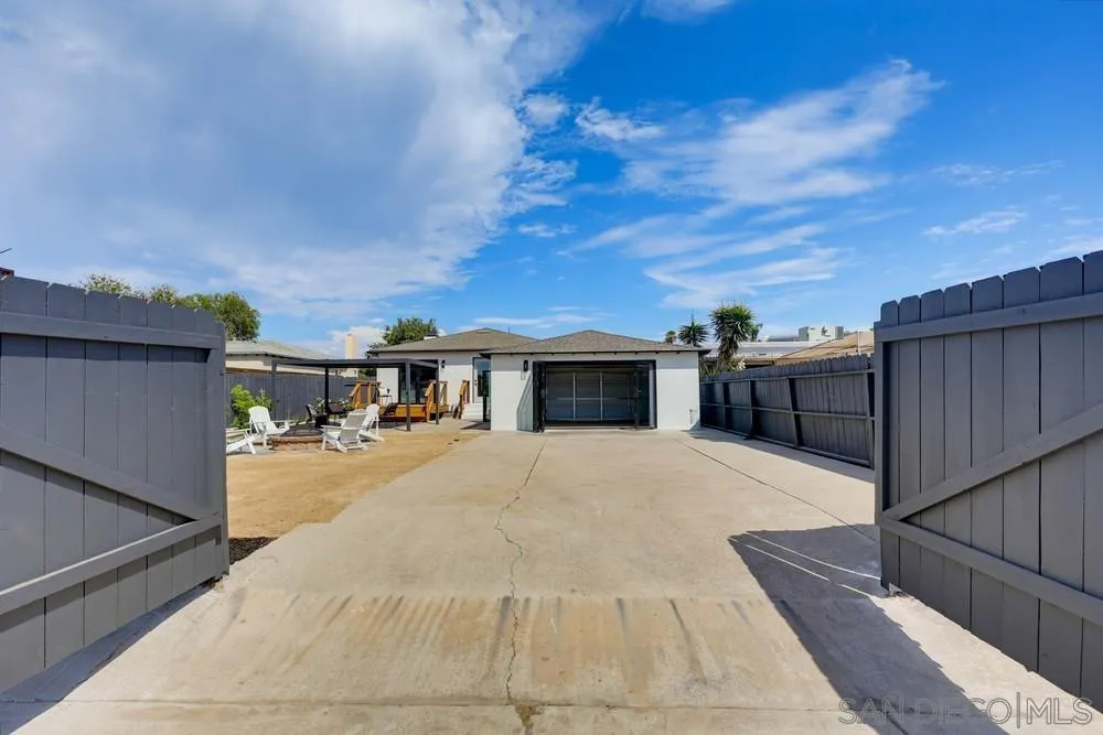 https://cdn.realtyfeed.com/cdn/127/260020961/67a5bf1418ed4c542718522965b6fa9f.webp