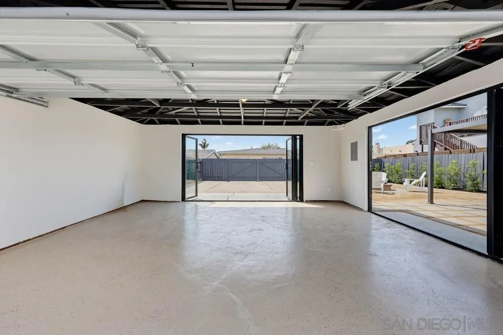 https://cdn.realtyfeed.com/cdn/127/260020961/dc752230c5b173c7835518604e1e3325.webp