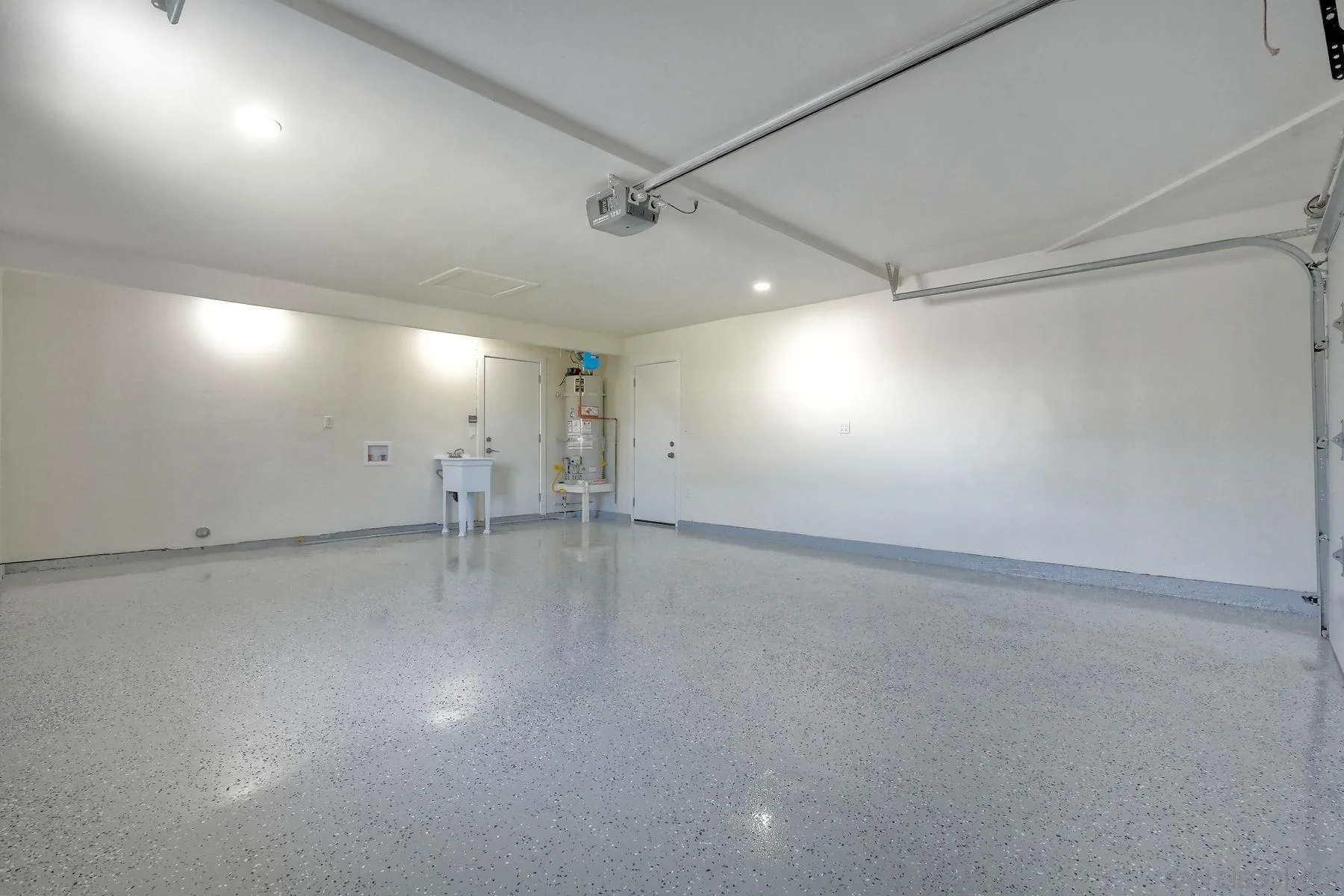 https://cdn.realtyfeed.com/cdn/127/260020966/04108aabf5a01ece544f92323aff0343.webp