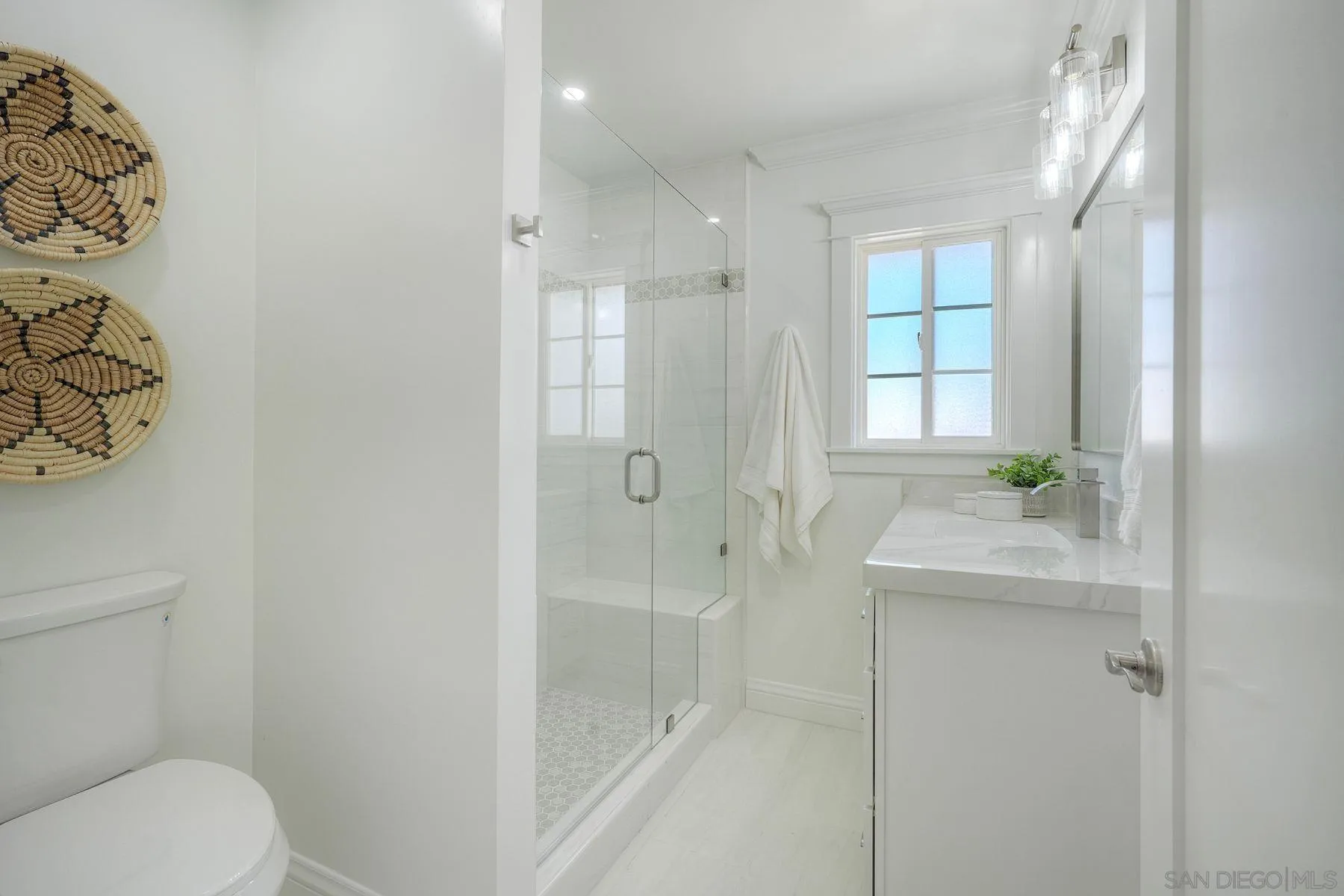 https://cdn.realtyfeed.com/cdn/127/260020966/c46b8204341a34d33ea20069ddf65fbd.webp