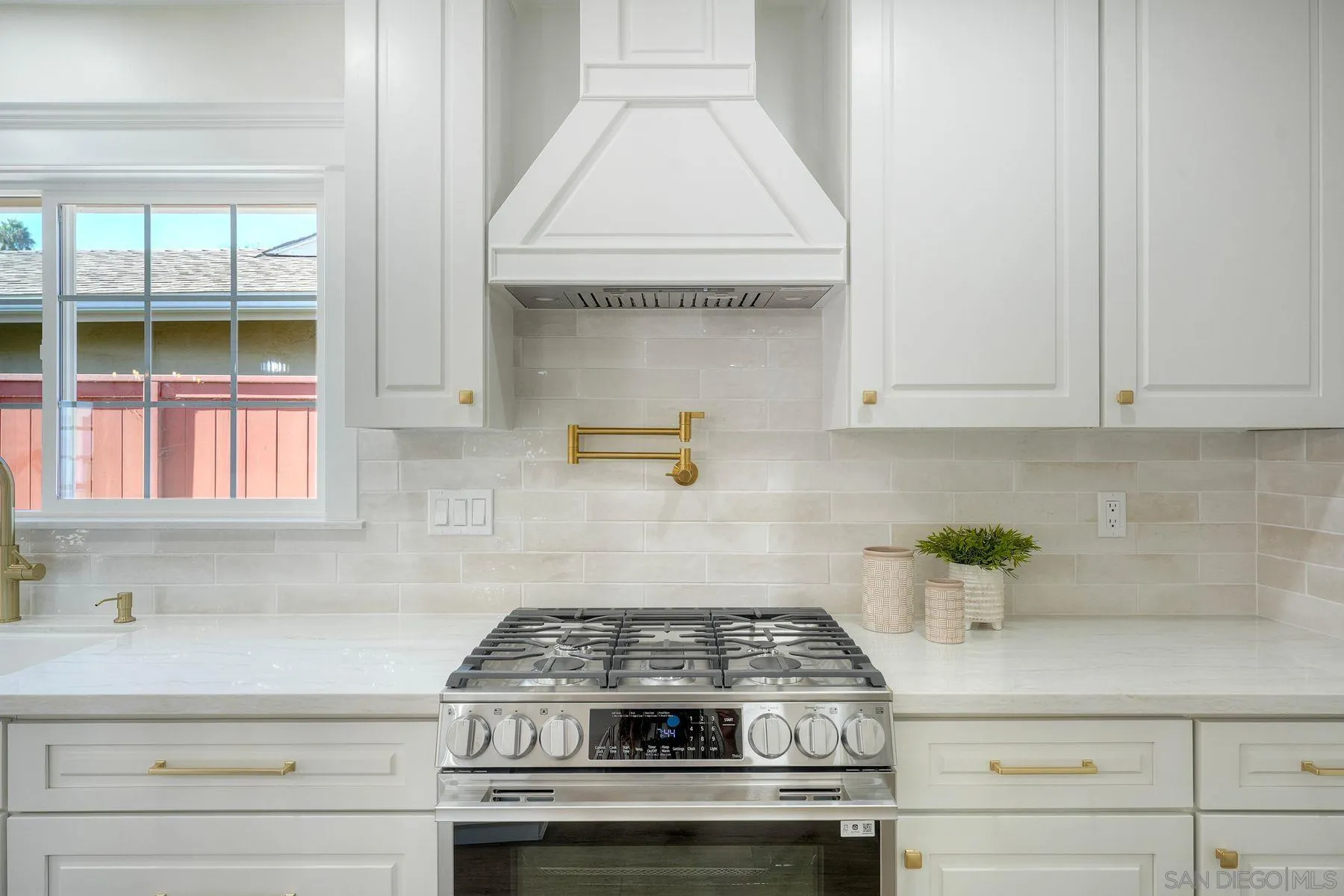 https://cdn.realtyfeed.com/cdn/127/260020966/ef5684621f798d26fe655f0007068083.webp