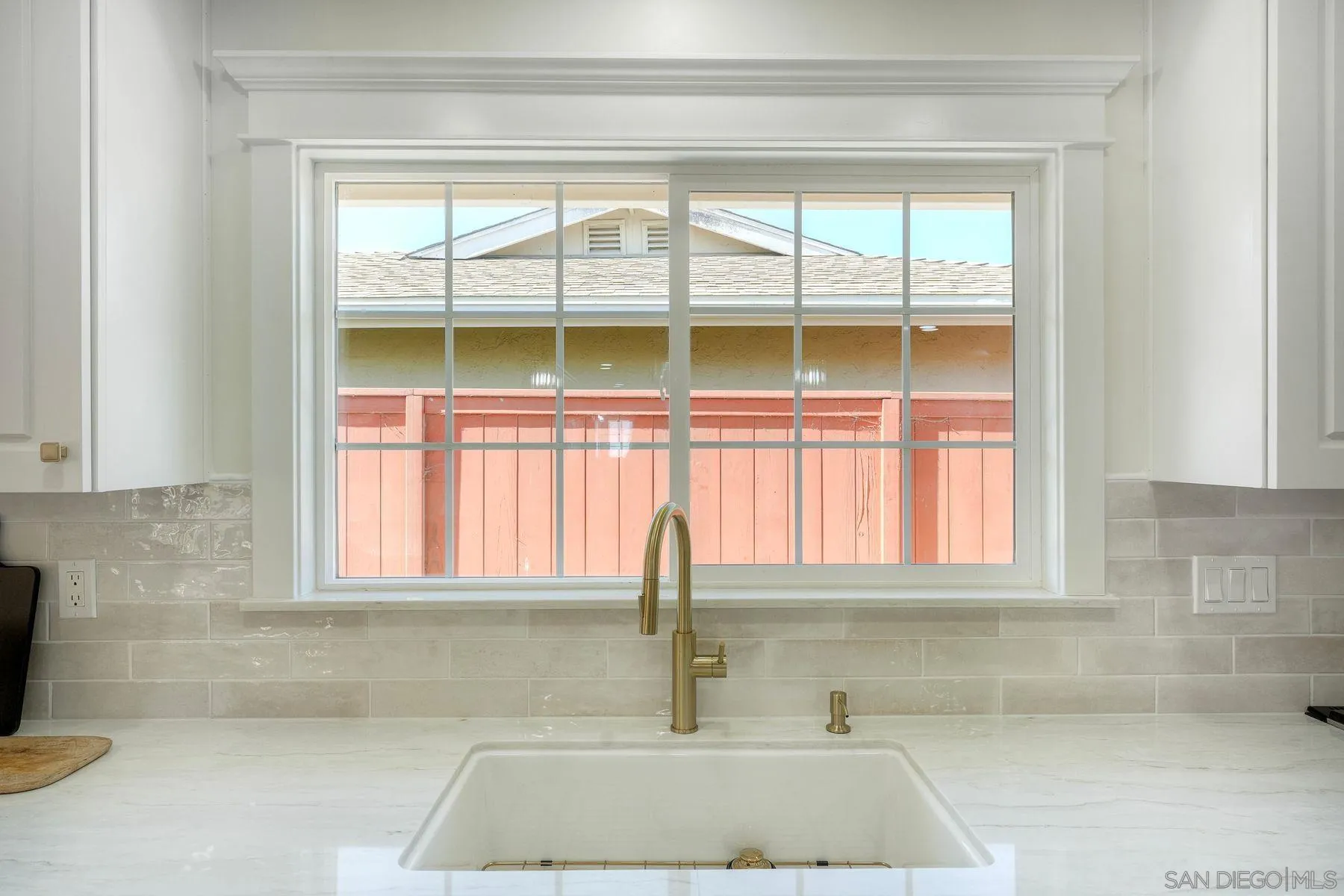https://cdn.realtyfeed.com/cdn/127/260020966/eff71d58d6ac4cdd7894c08bc536120b.webp