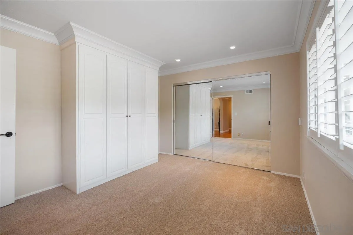 https://cdn.realtyfeed.com/cdn/127/260020969/46a1ef2c06297d93d4c3872b548ae84e.webp