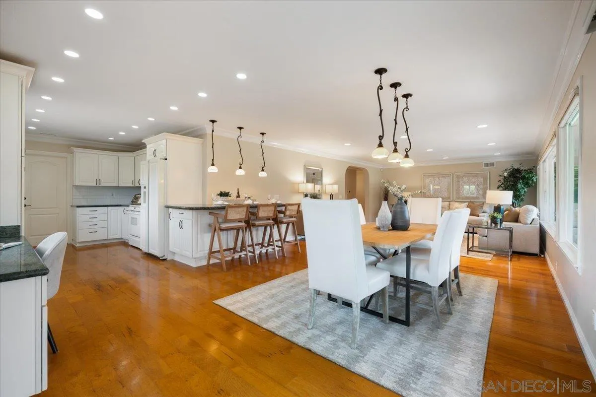 https://cdn.realtyfeed.com/cdn/127/260020969/86764c3688287d7291ef592798448b9c.webp