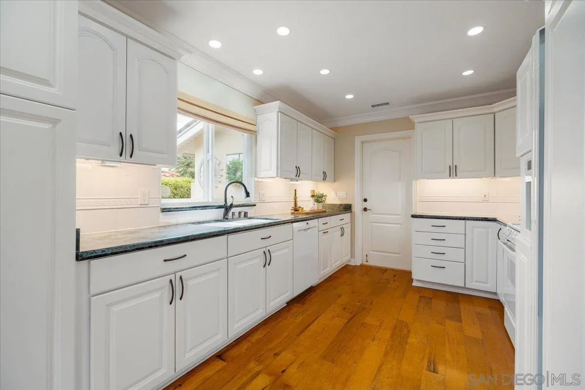 https://cdn.realtyfeed.com/cdn/127/260020969/d1a7c4f5b185198432b29f8995e97eb1.webp