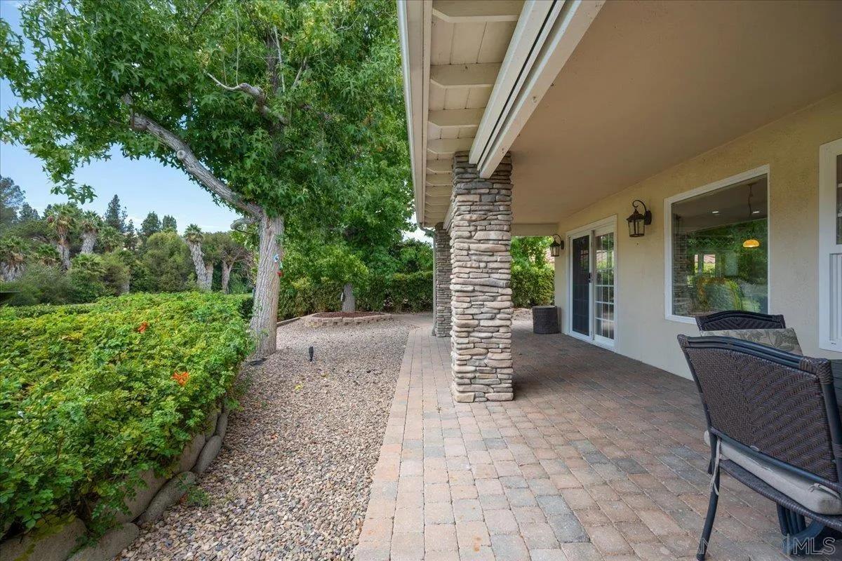https://cdn.realtyfeed.com/cdn/127/260020969/ffdb59cd6514cd8db0eb413e0a431db8.webp