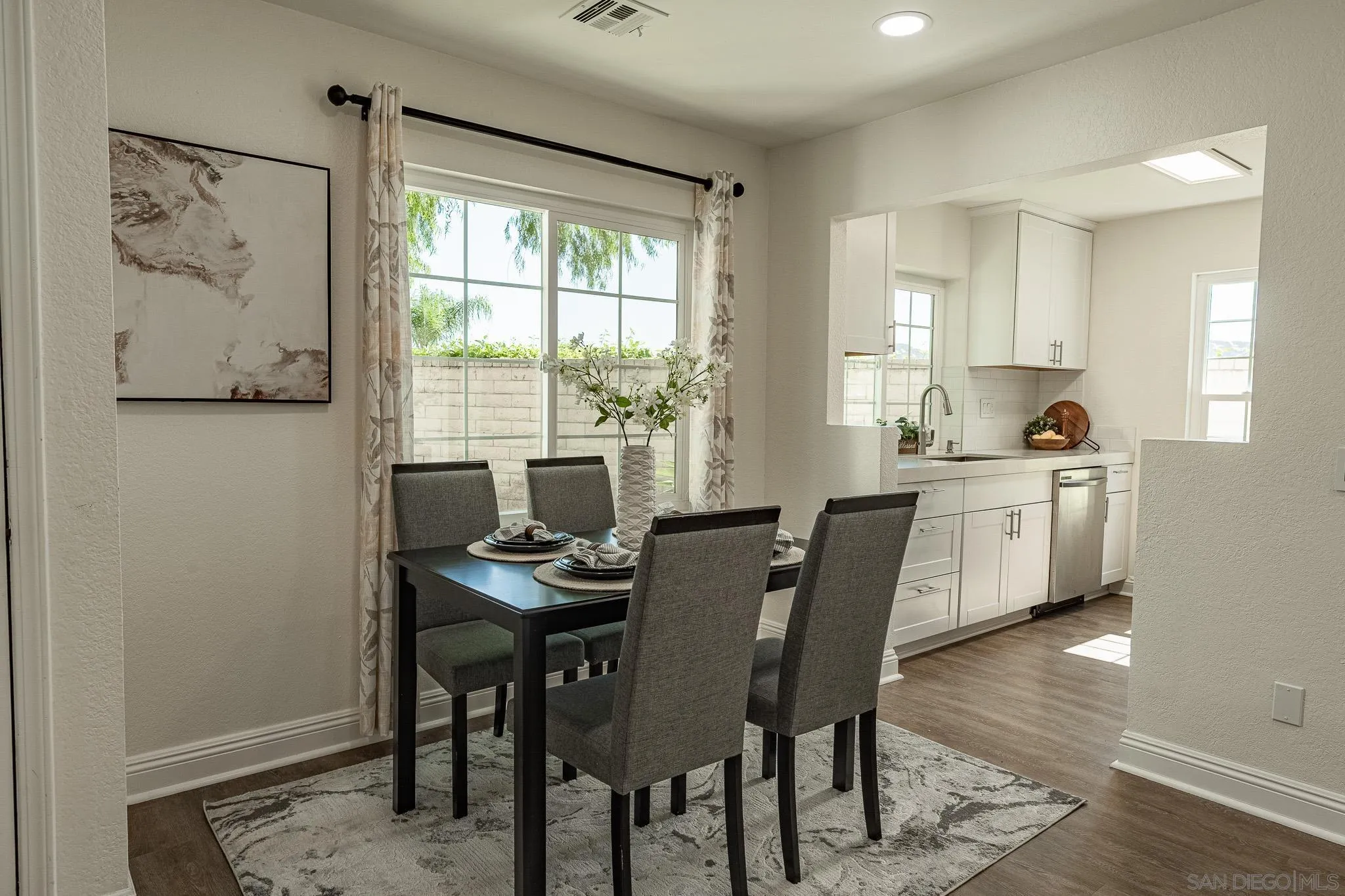 https://cdn.realtyfeed.com/cdn/127/260020971/0152b3b7efa8ccbd1f81345672a7a5ef.webp