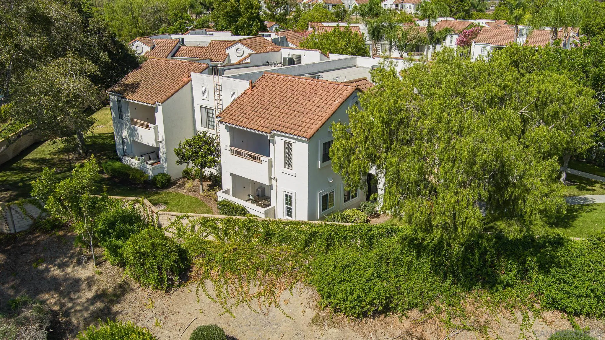 https://cdn.realtyfeed.com/cdn/127/260020971/4dbdc91026214b2a38ab92ad94c0366f.webp