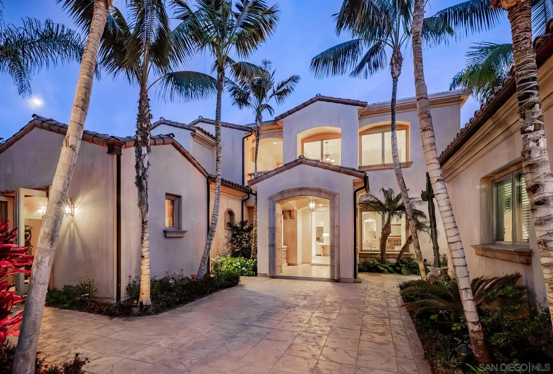 1299 Urania Ave, Encinitas, CA 92024 - Main photo, Encinitas, CA