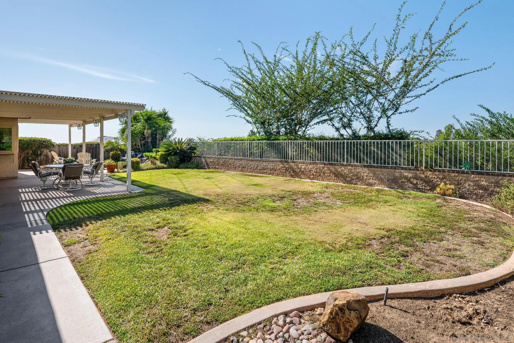 https://cdn.realtyfeed.com/cdn/127/260020973/33a715b5db9c3bbcca3313907eca3a77.webp