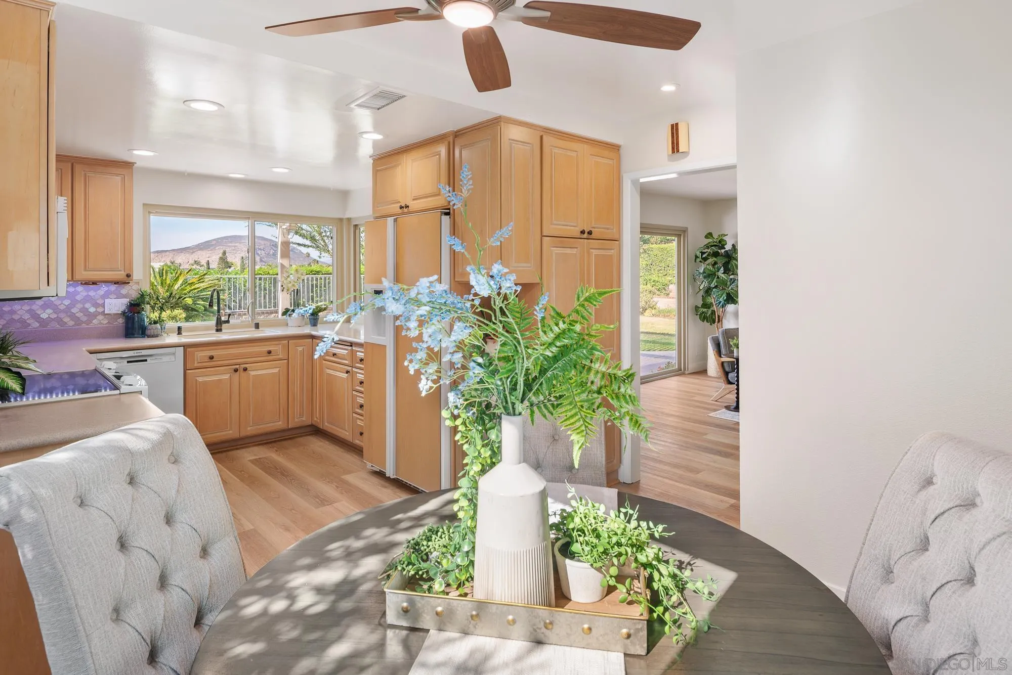https://cdn.realtyfeed.com/cdn/127/260020973/36f4e7f932f7b28799dc56c438ef6cb7.webp