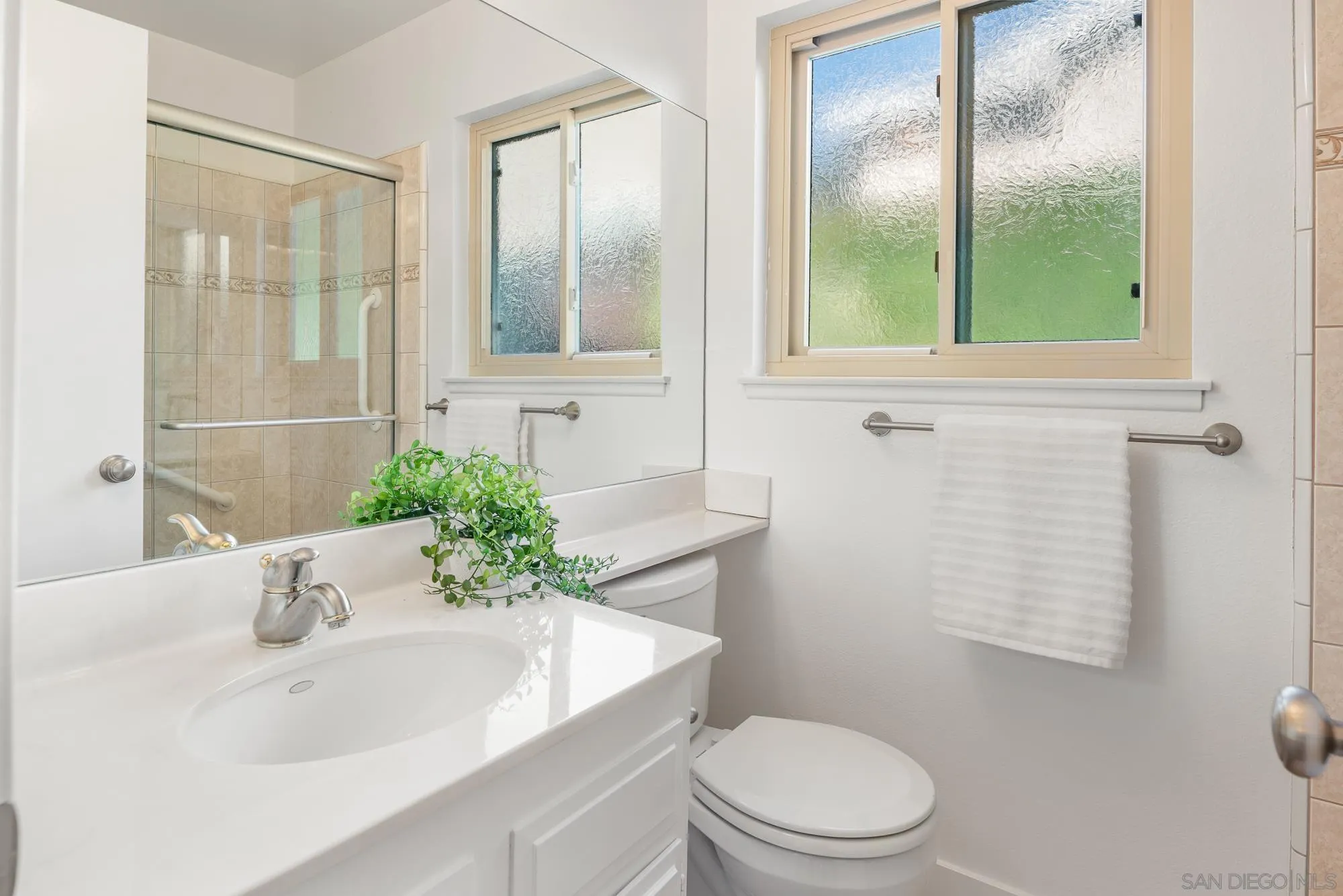 https://cdn.realtyfeed.com/cdn/127/260020973/49e785378145be95b2166eb0e533fb53.webp