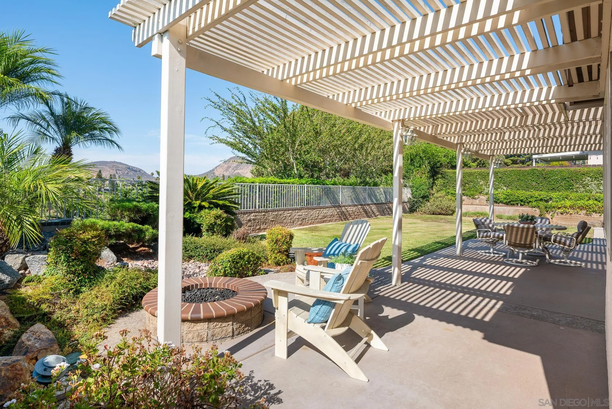 https://cdn.realtyfeed.com/cdn/127/260020973/4cfd1dcf5a719d8dde67b21299a1a8e3.webp