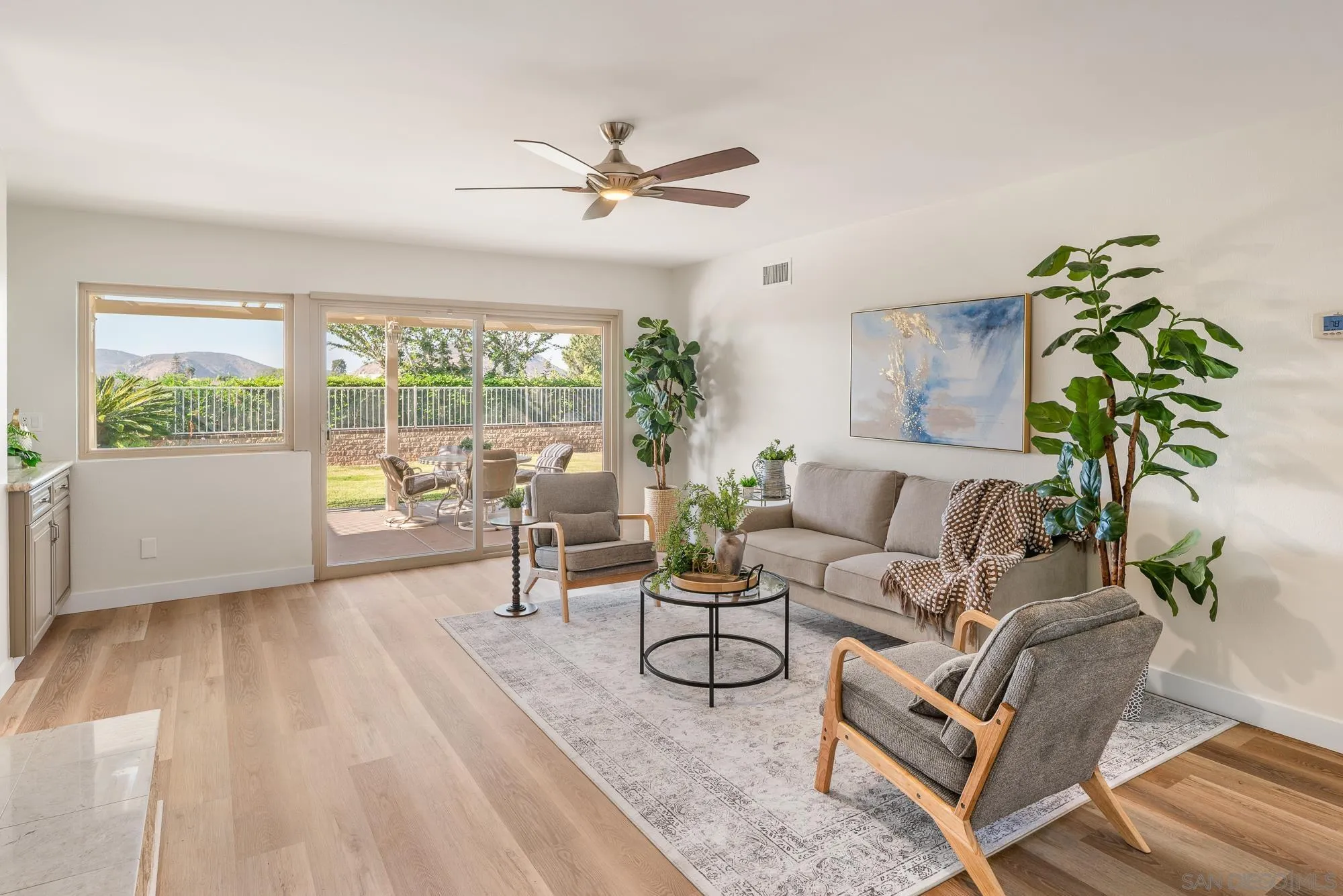 https://cdn.realtyfeed.com/cdn/127/260020973/ea6f049d194eef6e87a0c6e602ef94d6.webp