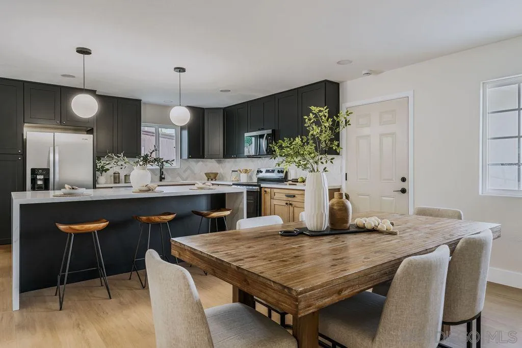 https://cdn.realtyfeed.com/cdn/127/260020975/19945d5ca67c2312b6c9487e8b04bec0.webp
