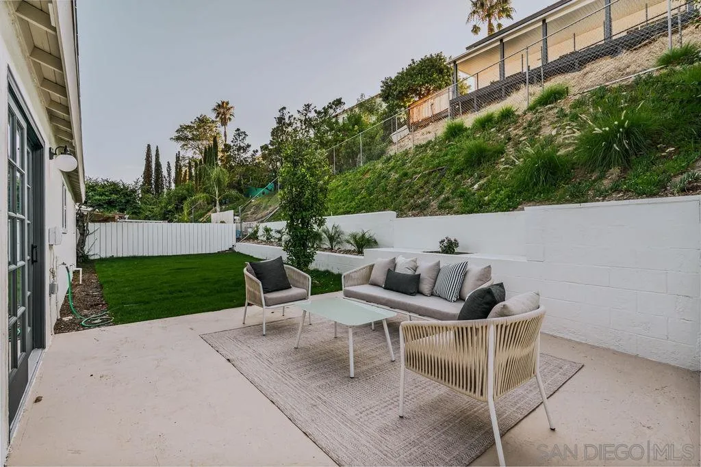 https://cdn.realtyfeed.com/cdn/127/260020975/2c864842462caac52a5a1c61fa959ec6.webp