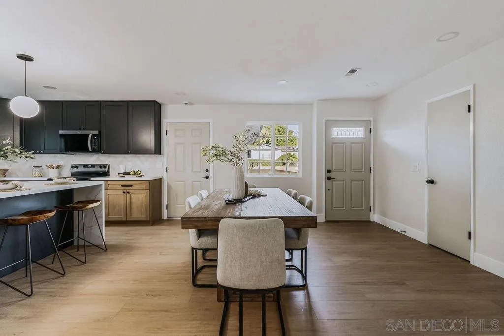 https://cdn.realtyfeed.com/cdn/127/260020975/2dc7a80101ea9042df0066ee009bf672.webp