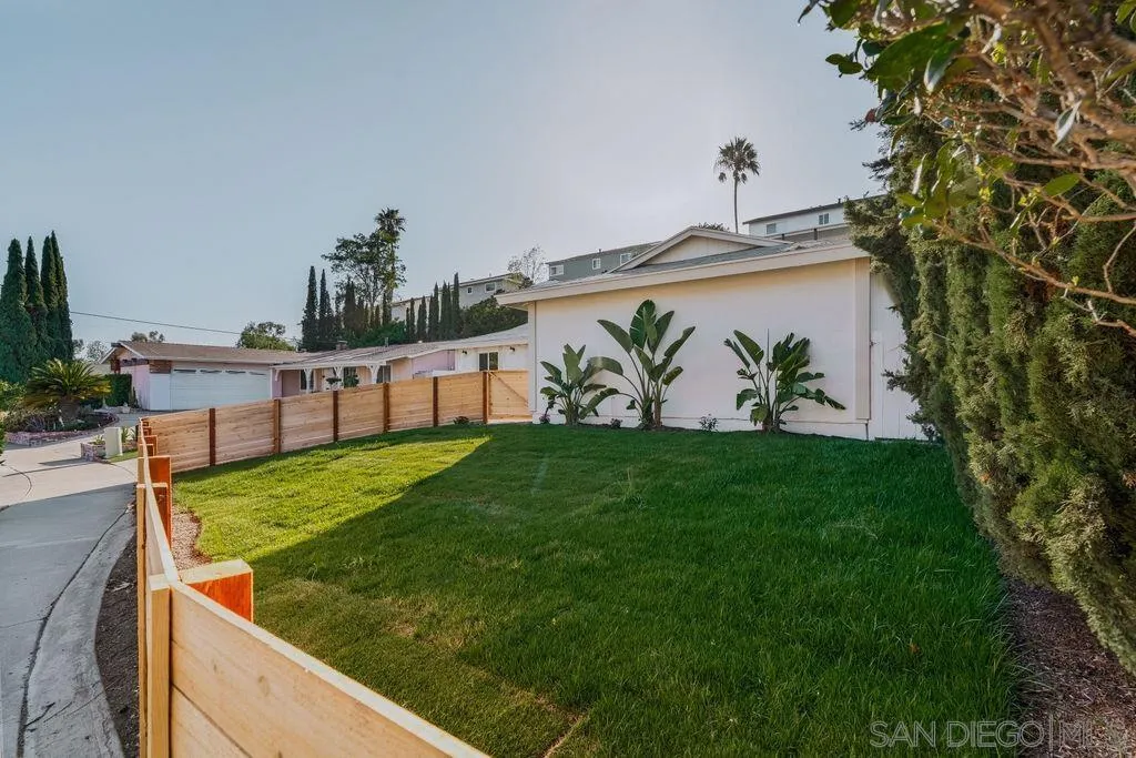 https://cdn.realtyfeed.com/cdn/127/260020975/56a87d6bc64b24f2b999ffb1f1331017.webp