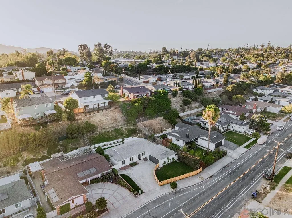 https://cdn.realtyfeed.com/cdn/127/260020975/5e65266a483b9e7804f07f2e92d3bd28.webp