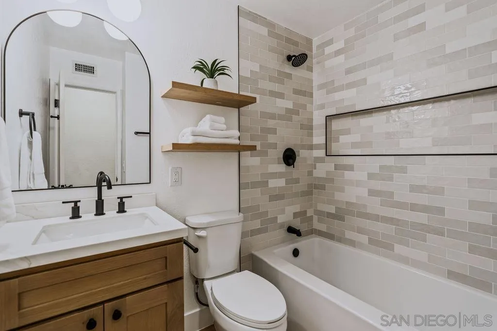 https://cdn.realtyfeed.com/cdn/127/260020975/5eee91696a158869cf69503fcfcf2367.webp