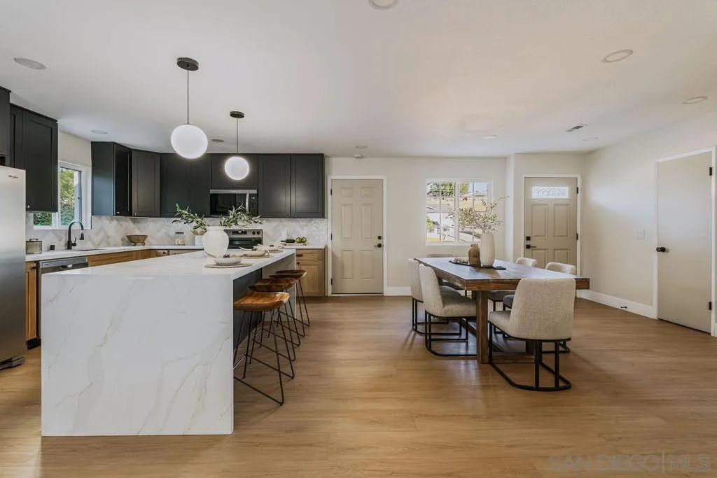 https://cdn.realtyfeed.com/cdn/127/260020975/61585a1f50575bef0137d80d36bd2176.webp
