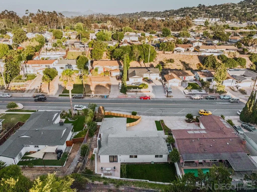 https://cdn.realtyfeed.com/cdn/127/260020975/7f55e307fb8692de591f142eb4d29780.webp