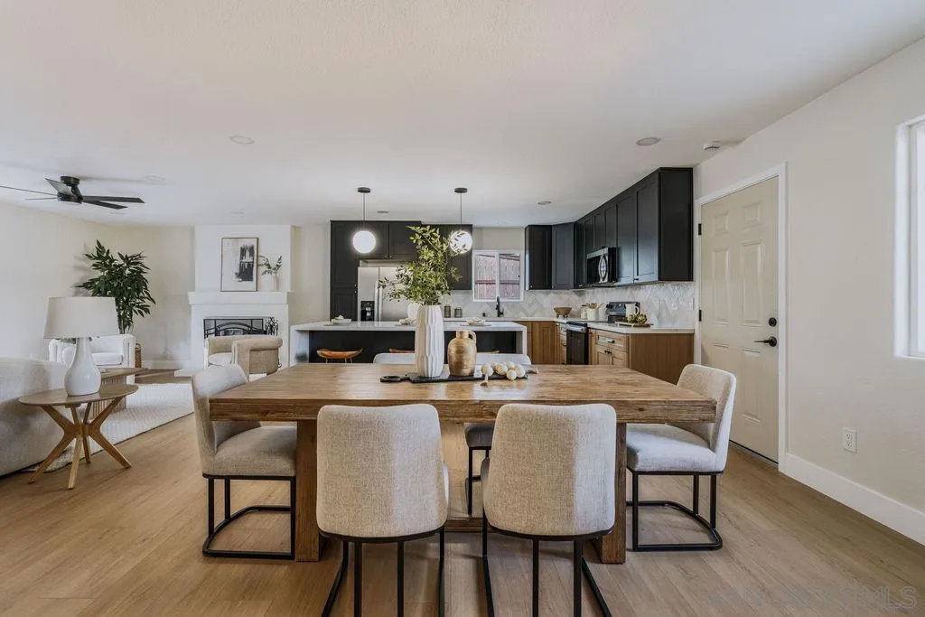 https://cdn.realtyfeed.com/cdn/127/260020975/84397329591f73492e381e4f3028a878.webp
