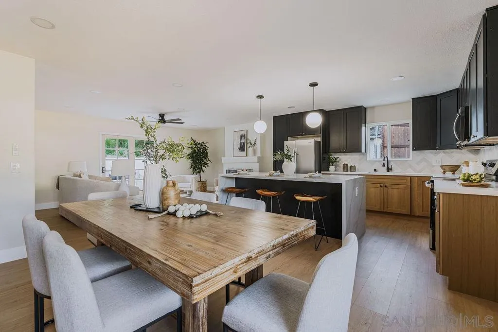 https://cdn.realtyfeed.com/cdn/127/260020975/b1b360e6e8b17f64bffa98278456f2b3.webp