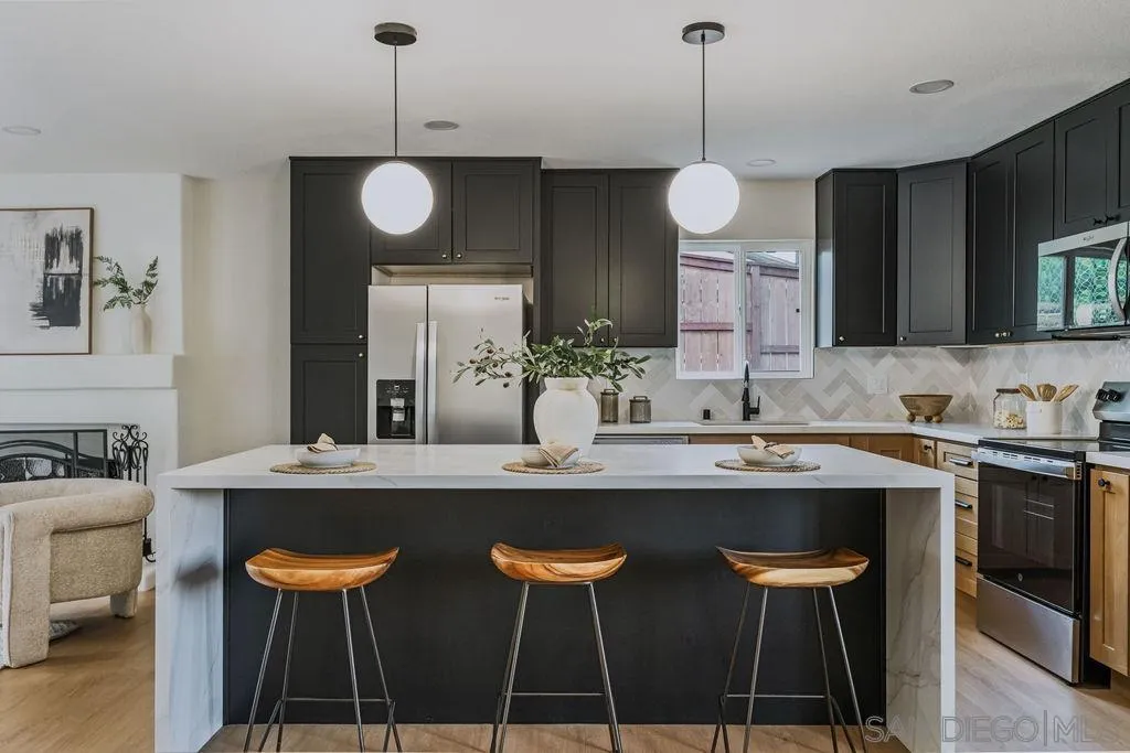 https://cdn.realtyfeed.com/cdn/127/260020975/e4bdc583c0ad639f154eb130036adf67.webp