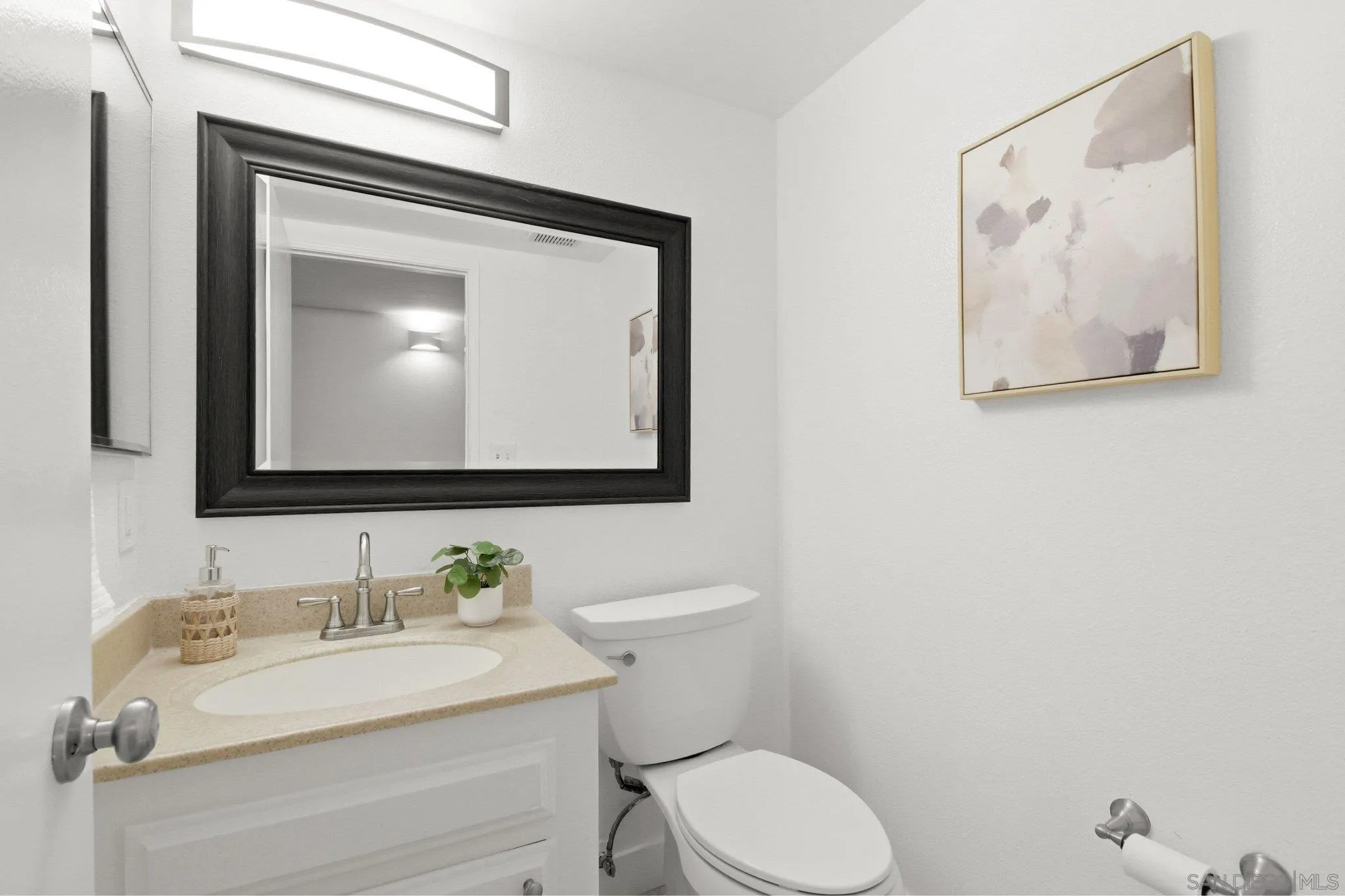 https://cdn.realtyfeed.com/cdn/127/260020976/40df17f68bdbfbccb060c82feb1025e3.webp