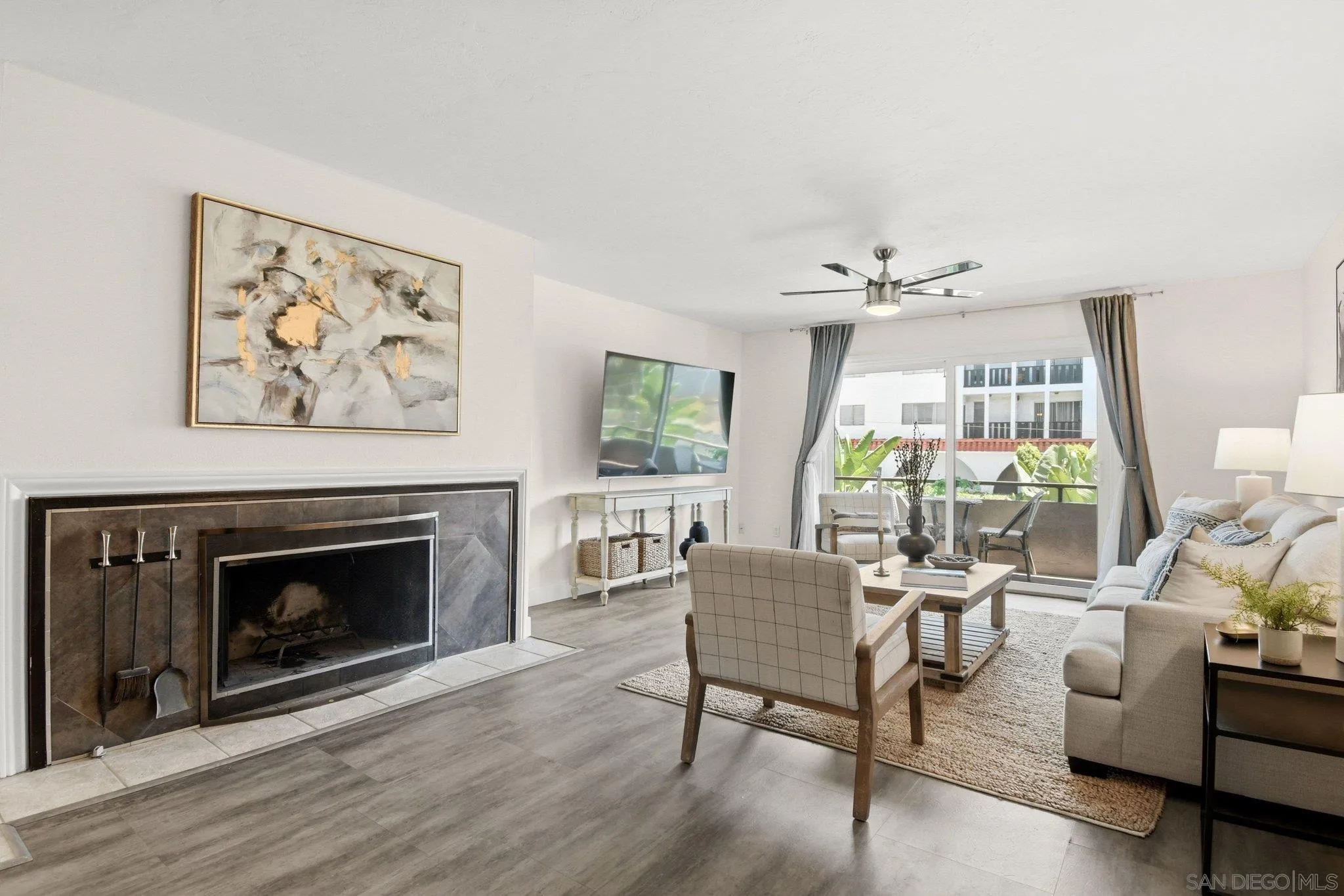 3940 Dove Street Unit 204, San Diego, CA 92103 - Photo 4 of 36, San Diego, CA