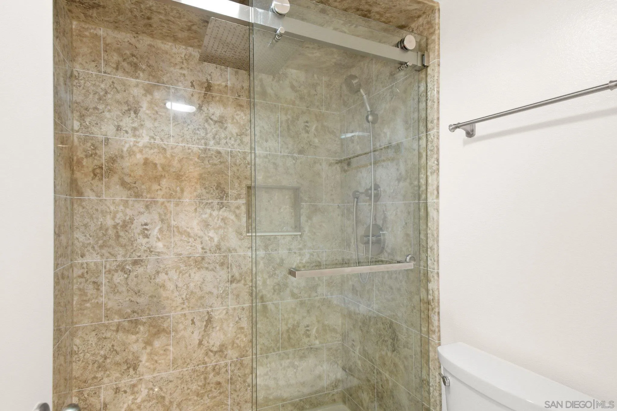 https://cdn.realtyfeed.com/cdn/127/260020976/c295aca32663371befd5149b073b3152.webp